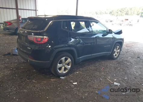 2017 Jeep New Compass Latitude Fwd z USA, uszkodzony, nr VIN 3C4NJCBBXHT669314